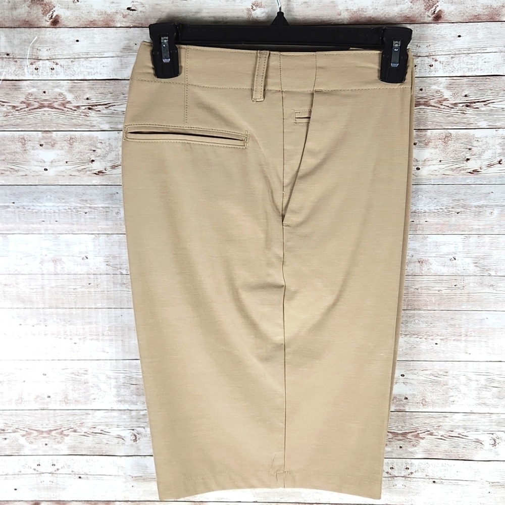 George, Men's taupe shorts, with zipper and button closure, belt loops, Sz 34